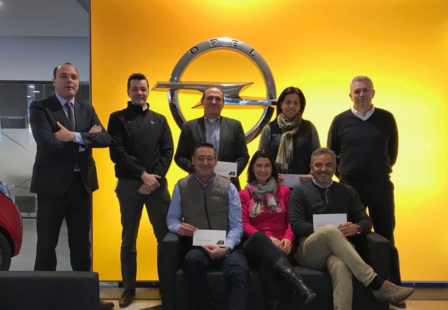 Opel Zavisa se alza con el premio Orgullo de Marca Opel Zavisa se alza con el premio Orgullo de Marca