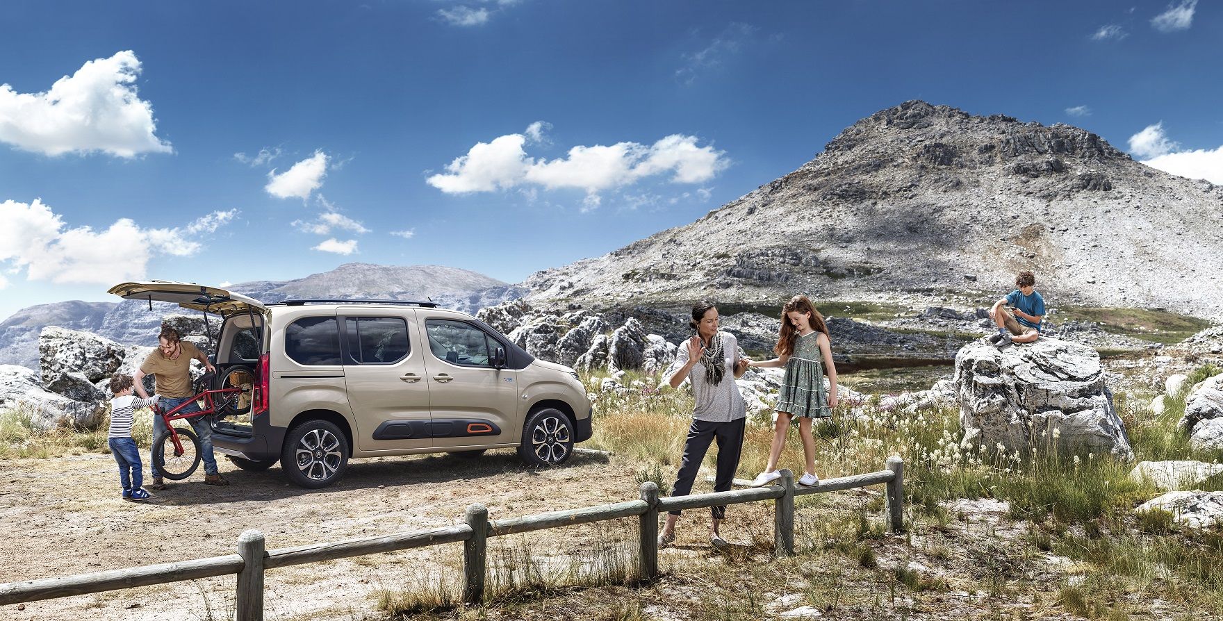 NUEVO CITROËN BERLINGO: UNA SAGA DE ÉXITO NUEVO CITROËN BERLINGO: UNA SAGA DE ÉXITO