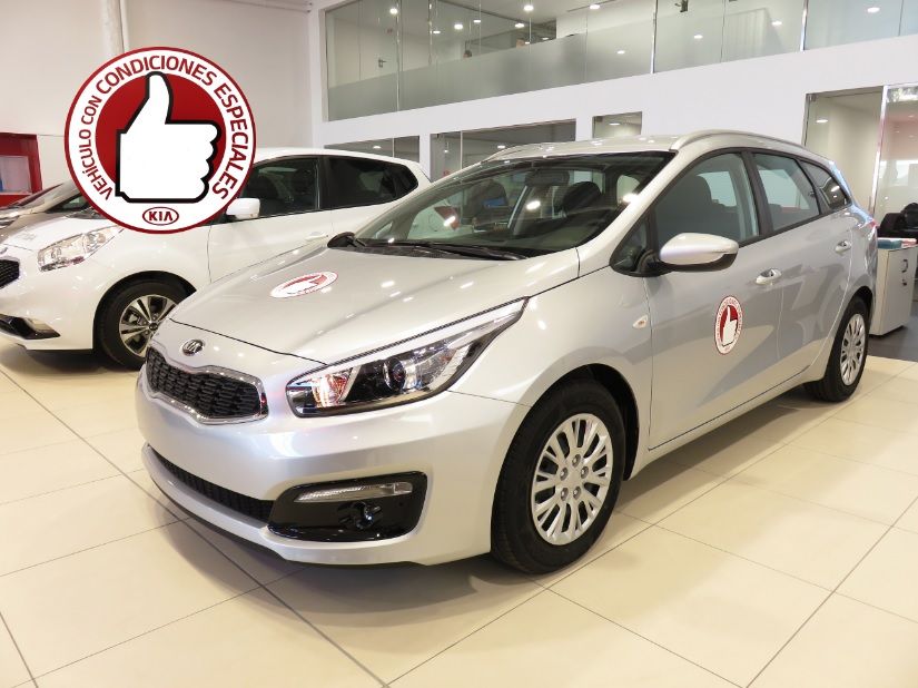Kia Cee´d SW 1.6CRDI VGT Concept 110CV red label por 15.090€* Kia Cee´d SW 1.6CRDI VGT Concept 110CV red label por 15.090€*