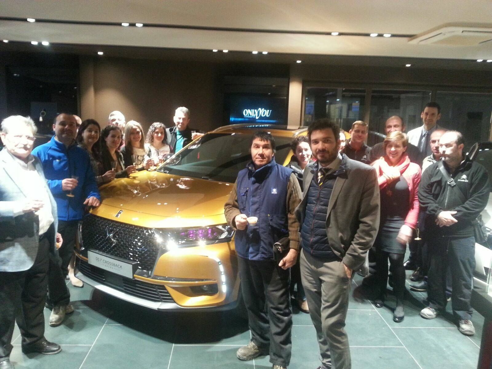 PRESENTACIÓN INTERNA DEL NUEVO DS SALÓN CIUDAD REAL Y DS7 CROSSBACK AL EQUIPO DE CIUDAUTO PRESENTACIÓN INTERNA DEL NUEVO DS SALÓN CIUDAD REAL Y DS7 CROSSBACK AL EQUIPO DE CIUDAUTO