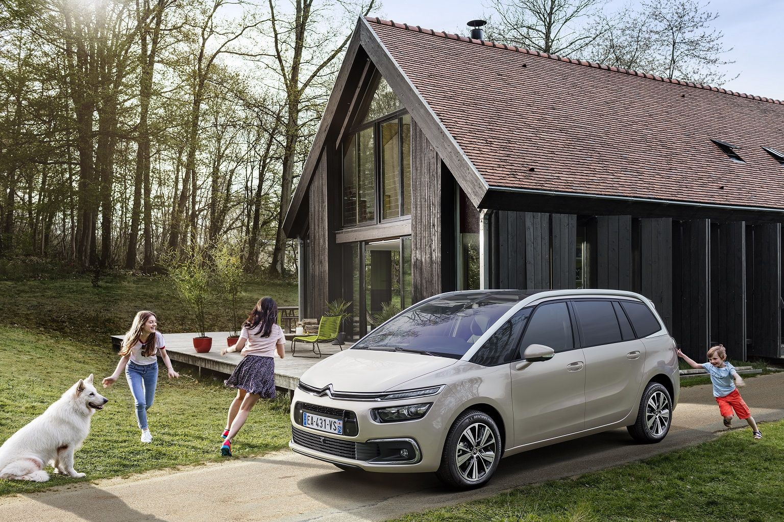 LOS CITROËN C4 SPACETOURER Y GRAND C4 SPACETOURER, IDEALES PARA DISFRUTAR DEL OCIO EN SEMANA SANTA LOS CITROËN C4 SPACETOURER Y GRAND C4 SPACETOURER, IDEALES PARA DISFRUTAR DEL OCIO EN SEMANA SANTA
