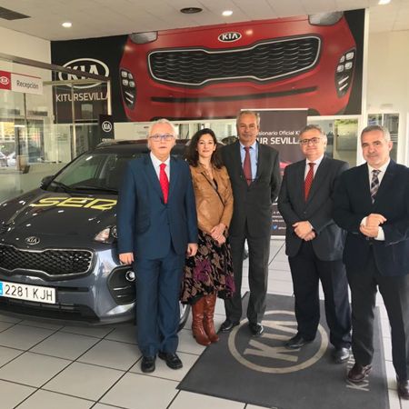 Kitur Sevilla entrega a la Cadena SER un nuevo vehículo para su unidad móvil Kitur Sevilla entrega a la Cadena SER un nuevo vehículo para su unidad móvil