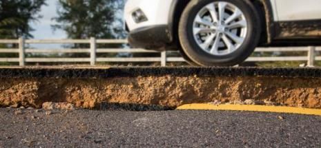 ¿Qué hacer si te encuentras dentro de un coche durante un terremoto? ¿Qué hacer si te encuentras dentro de un coche durante un terremoto?