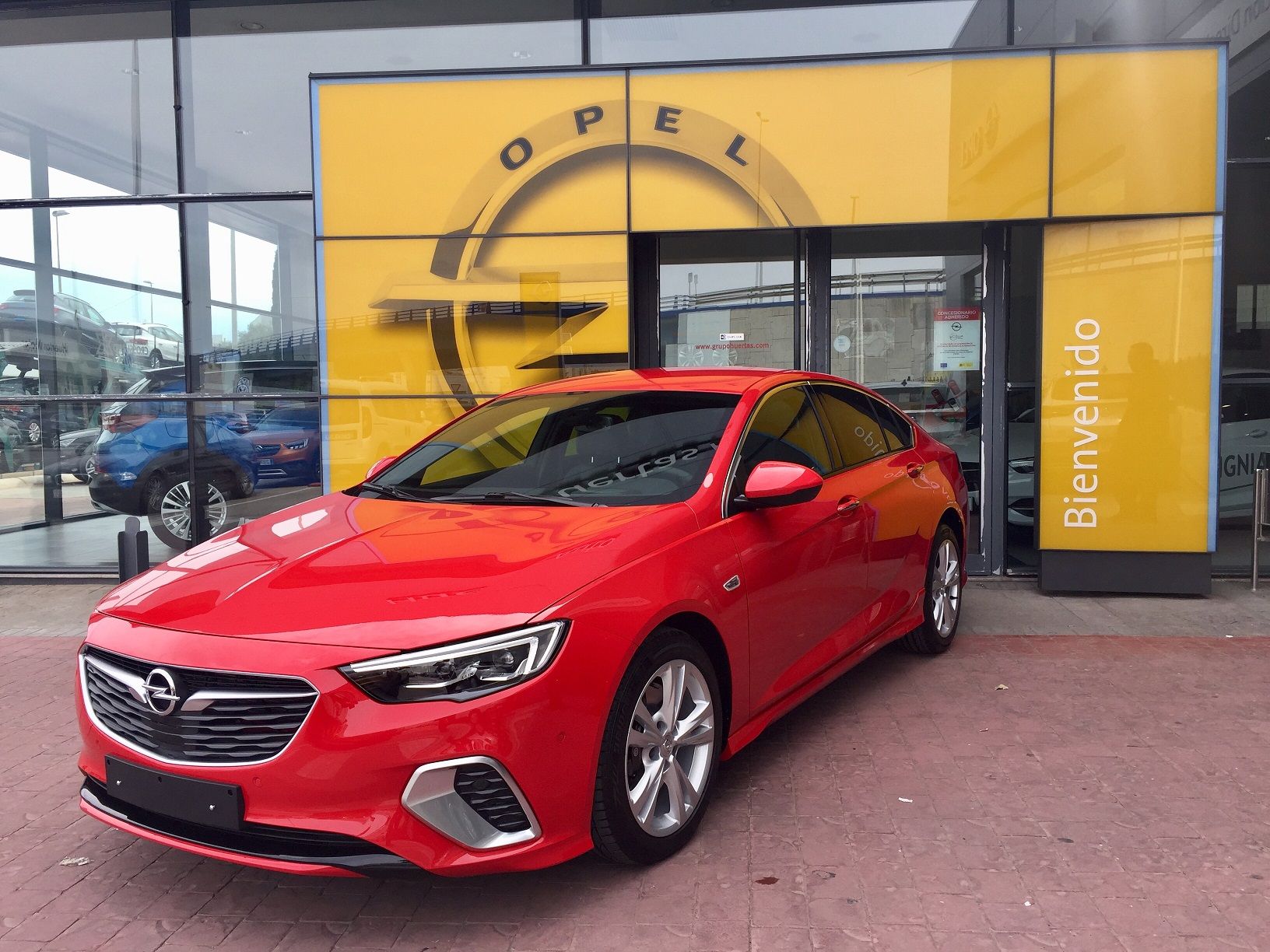 Ven a conocer la Gama mas deportiva de Opel Ven a conocer la Gama mas deportiva de Opel