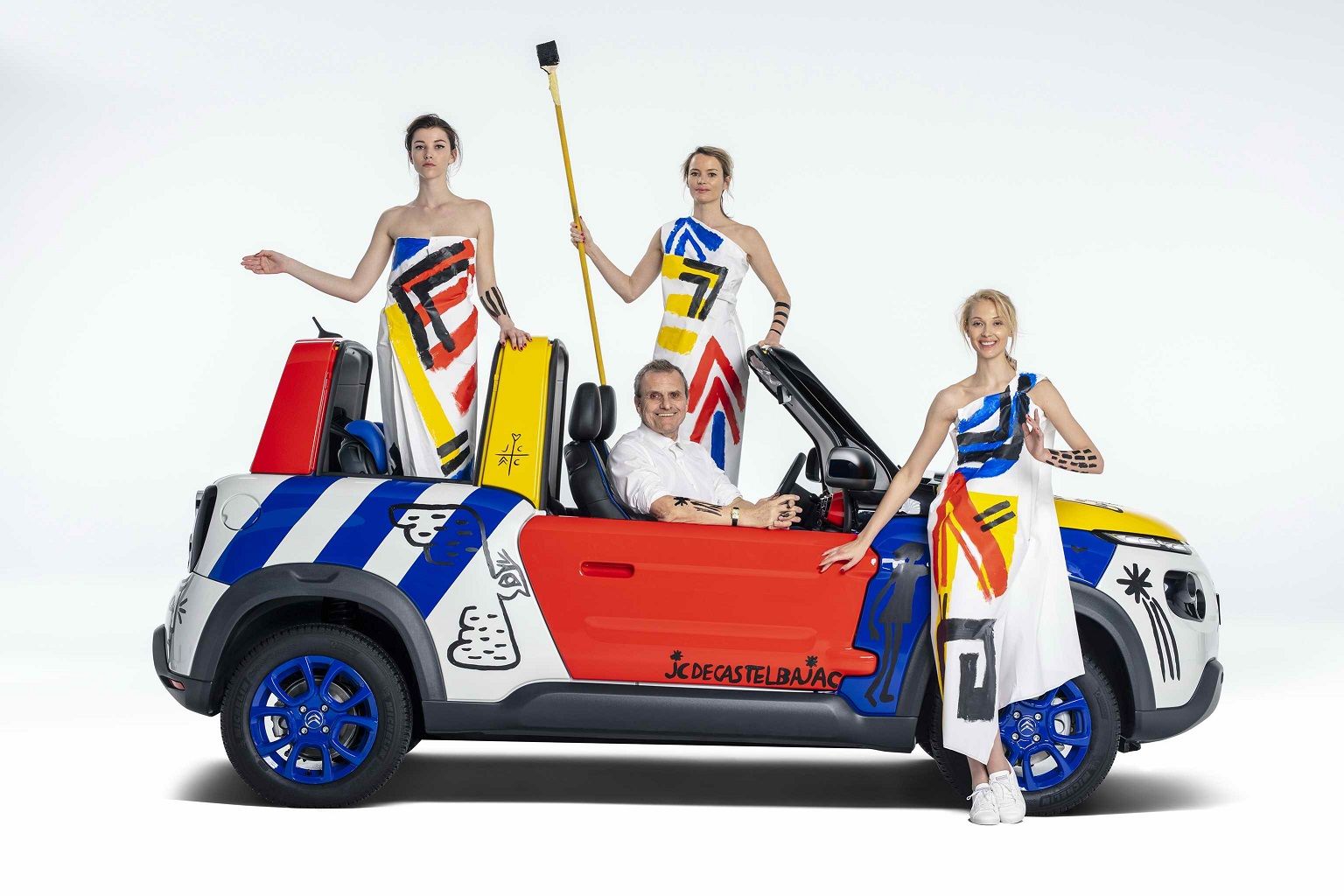 CITROËN CELEBRA LOS 50 AÑOS DEL MÉHARI CON UN ART CAR E-MEHARI CITROËN CELEBRA LOS 50 AÑOS DEL MÉHARI CON UN ART CAR E-MEHARI