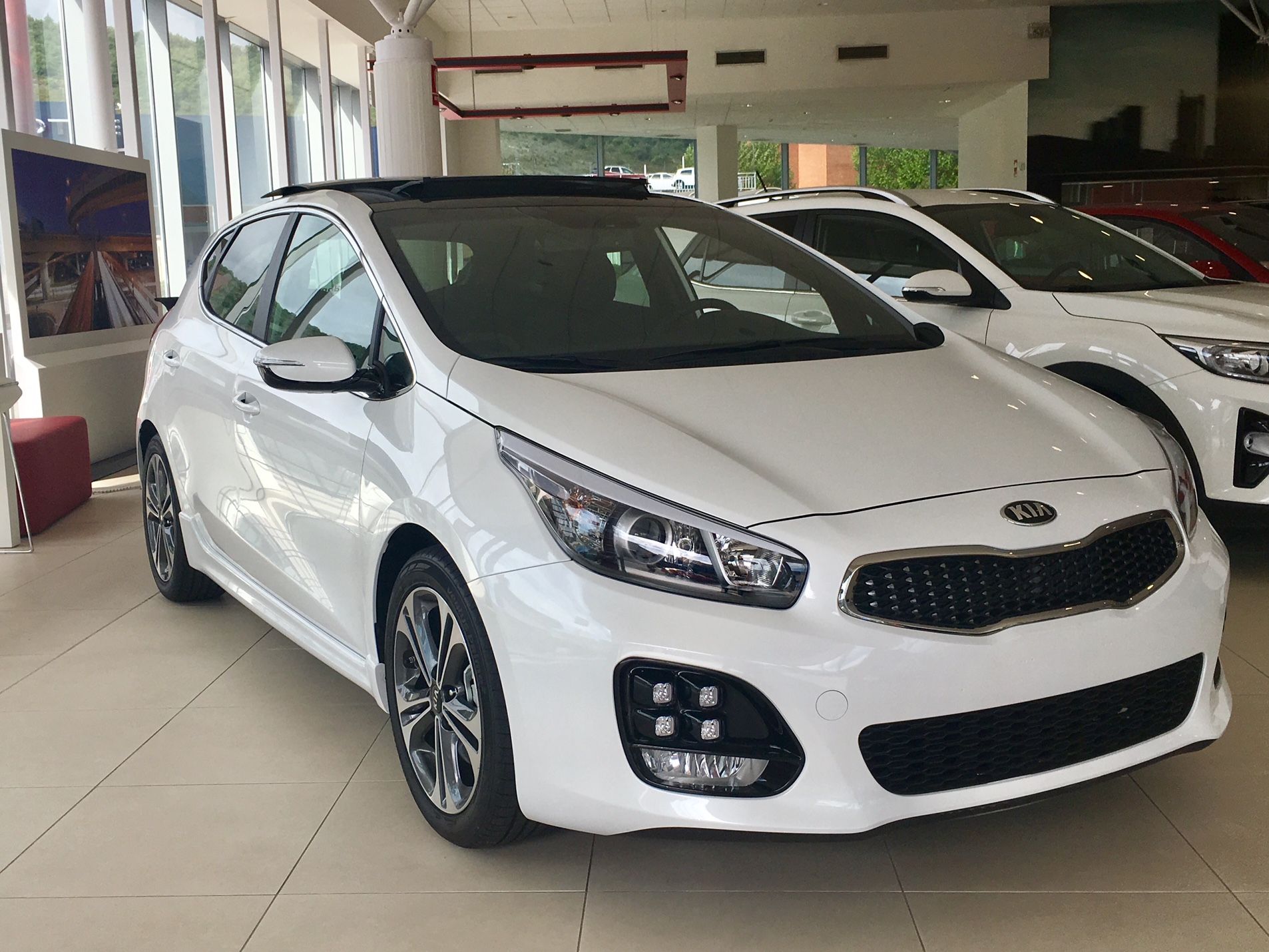 Cee´d GT Line por 17.700*€ Cee´d GT Line por 17.700*€