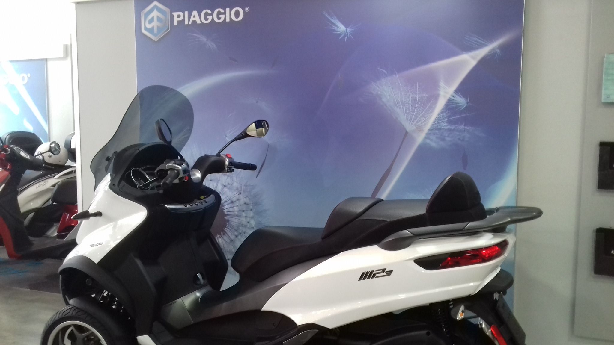 Piaggio Mp 3 500 al mejor precio. Ahora en oferta: 8.499 € Piaggio Mp 3 500 al mejor precio. Ahora en oferta: 8.499 €