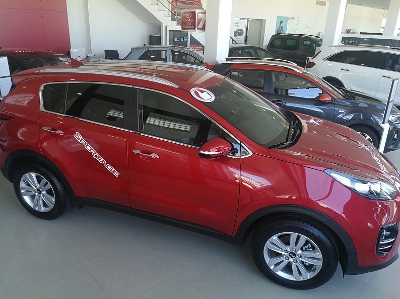 OPORTUNIDAD KM0 KIA SPORTAGE 1.6 GDi x-TECH 17 132 CV + FAROS BI-XENON Y LAVAFAROS POR SOLO 18.300 €* ¡ SOLO 1 UNIDAD EN STOCK DISPONIBLE ! AHÓRRATE 6.200 € OPORTUNIDAD KM0 KIA SPORTAGE 1.6 GDi x-TECH 17 132 CV + FAROS BI-XENON Y LAVAFAROS POR SOLO 18.300 €* ¡ SOLO 1 UNIDAD EN STOCK DISPONIBLE ! AHÓRRATE 6.200 €