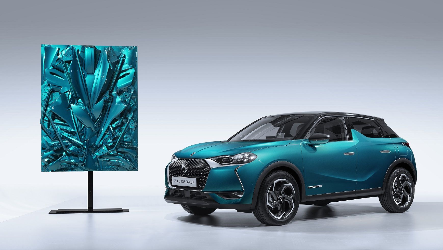 FERNANDO COSTA EXPONE EN EL DS WORLD PARIS AL LADO DEL DS 3 CROSSBACK FERNANDO COSTA EXPONE EN EL DS WORLD PARIS AL LADO DEL DS 3 CROSSBACK
