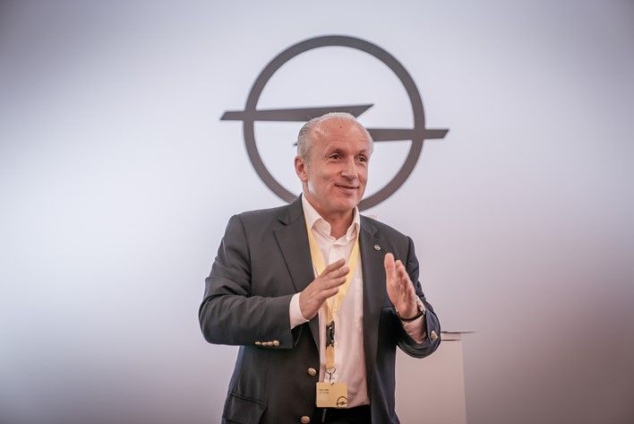 Jorge Tomé tiene claro los objetivos para 2019 y los cambios que supondrá la nueva ley de emisiones Jorge Tomé tiene claro los objetivos para 2019 y los cambios que supondrá la nueva ley de emisiones
