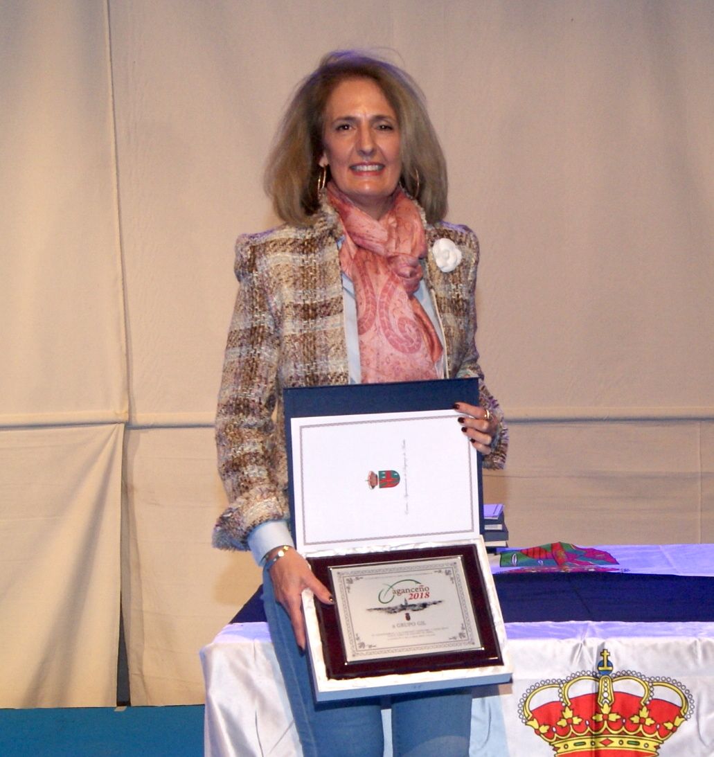 Elisa Gil recibe el título “Daganceña 2018” por su generosidad con las escuelas deportivas de Daganzo Elisa Gil recibe el título “Daganceña 2018” por su generosidad con las escuelas deportivas de Daganzo