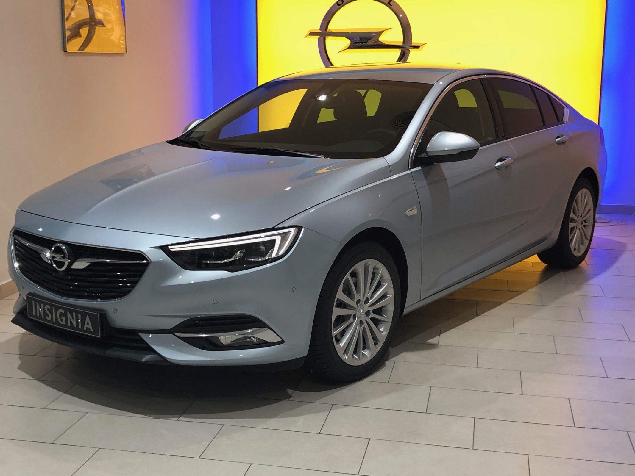 Opel Insignia GS Excellence 1.5 T XFT S&S (165CV) desde 23.900€ Opel Insignia GS Excellence 1.5 T XFT S&S (165CV) desde 23.900€