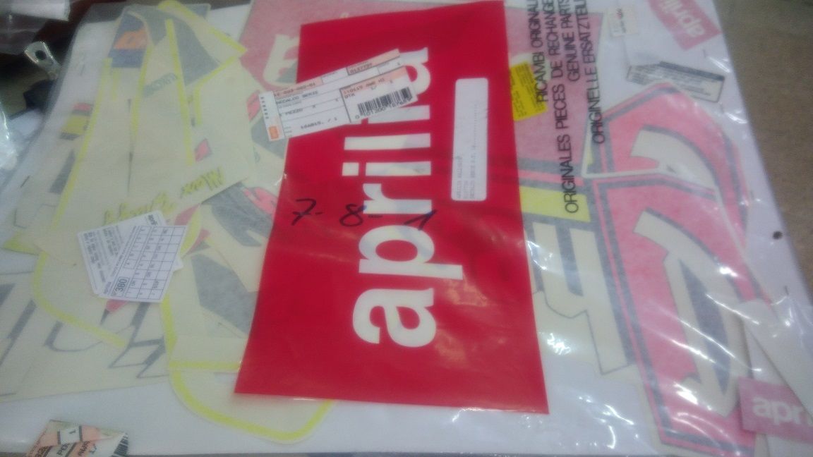 KIT PEGATINAS APRILIA RS250 KIT PEGATINAS APRILIA RS250