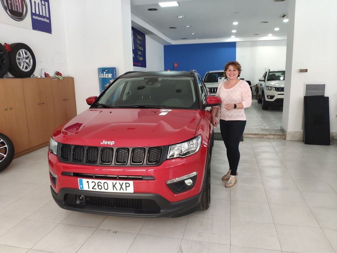 Entrega de Jeep a Encarga por nuestro compañero Georgi Entrega de Jeep a Encarga por nuestro compañero Georgi