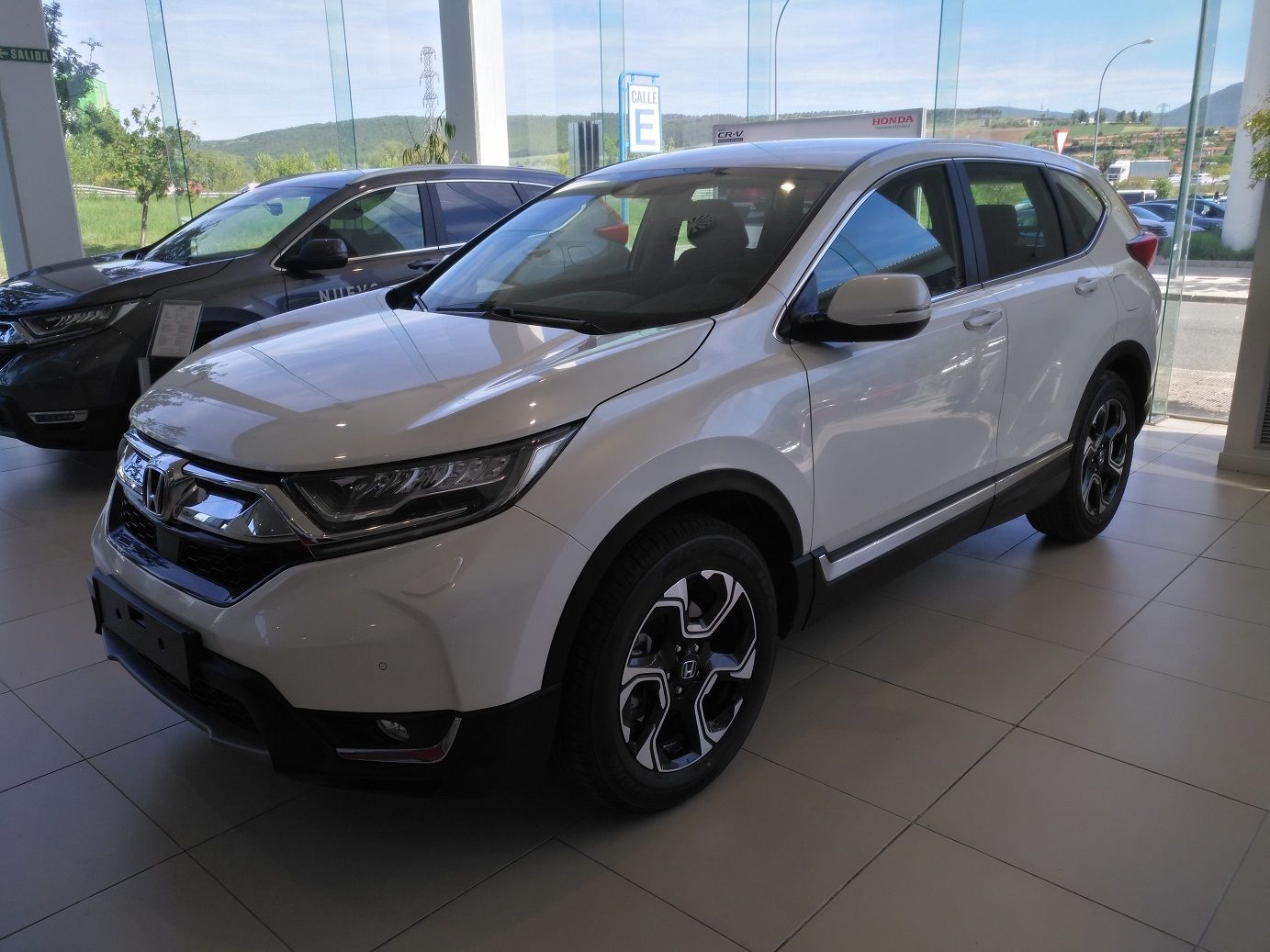 HONDA CRV 1.5 VTEC 173 CV ELEGANCE NAVI A MATRICULAR POR 28.400€!! HONDA CRV 1.5 VTEC 173 CV ELEGANCE NAVI A MATRICULAR POR 28.400€!!