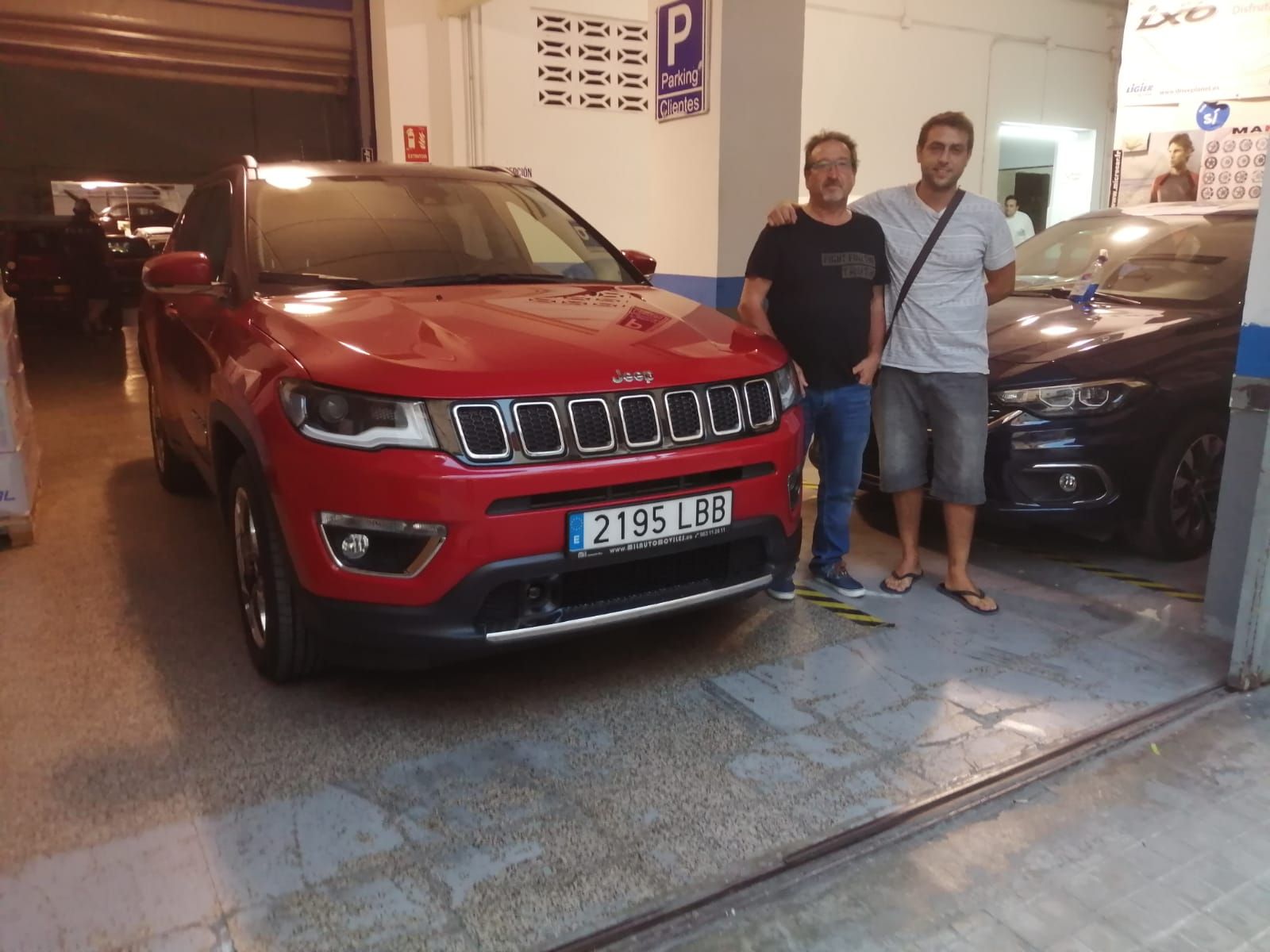 Milautomóviles entrega a Rubén y Miguel un Jepp Compass Limited Milautomóviles entrega a Rubén y Miguel un Jepp Compass Limited