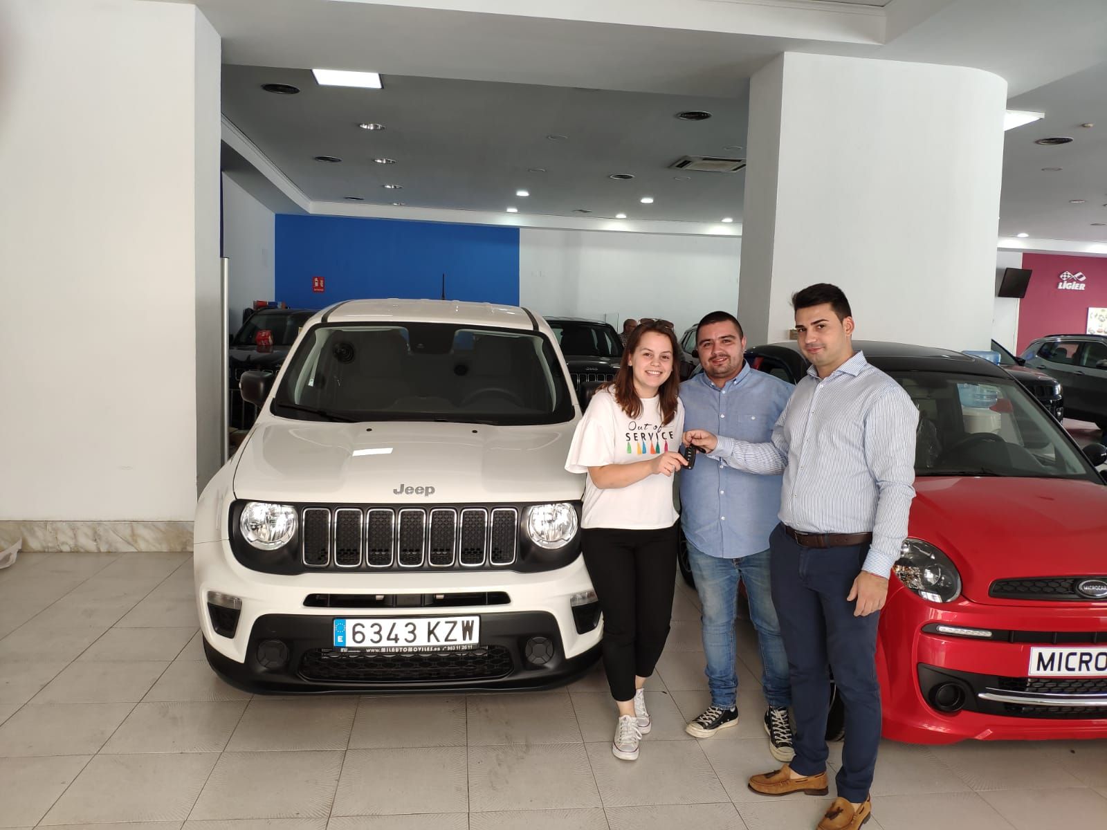 Milautomóviles entrega a Patricia y Miguel su nuevo Jeep Renegade Milautomóviles entrega a Patricia y Miguel su nuevo Jeep Renegade
