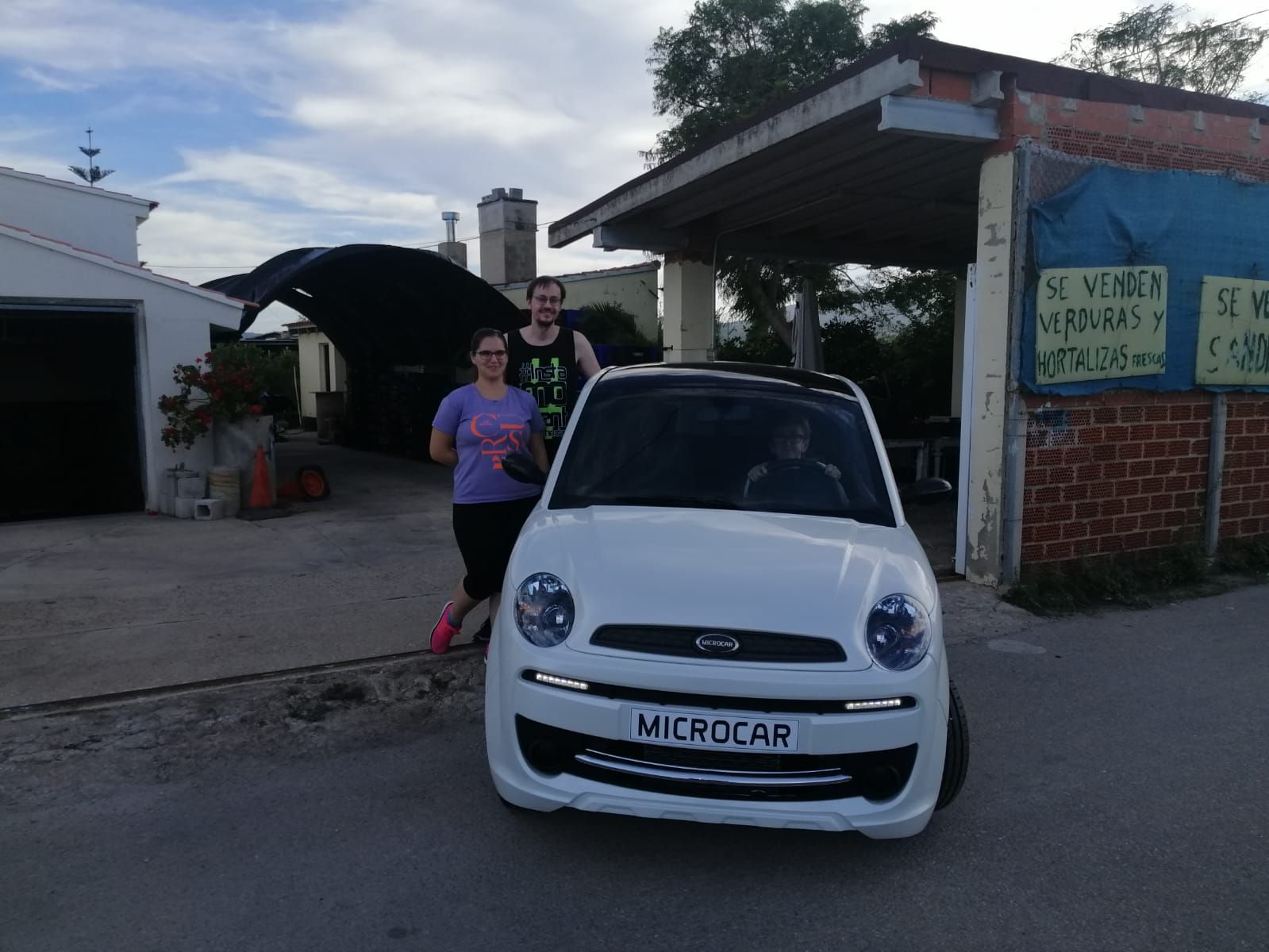 Milautomóviles entrega un Microcar Due a Dolores Milautomóviles entrega un Microcar Due a Dolores