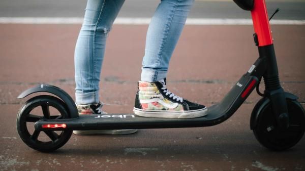La DGT no matriculará los patinetes y apuesta por un seguro voluntario La DGT no matriculará los patinetes y apuesta por un seguro voluntario