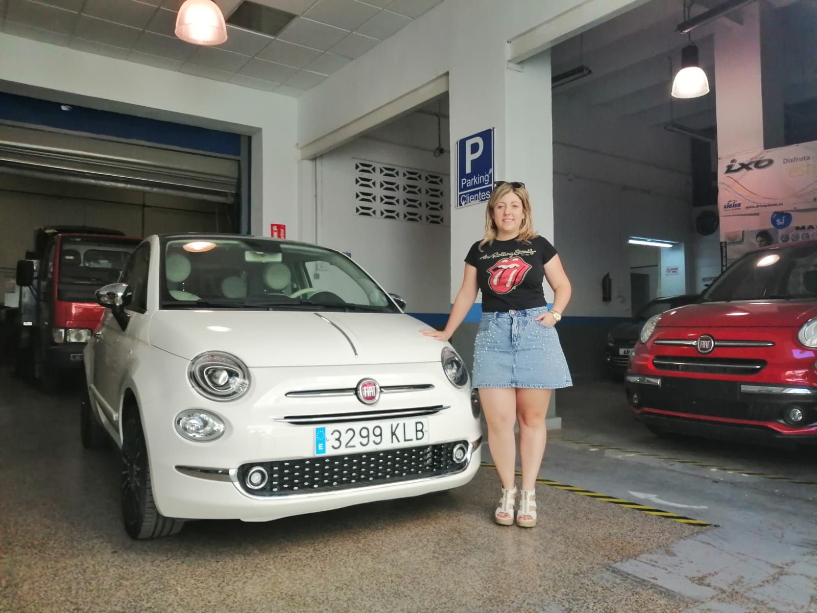 Milautomóviles entrega a Beatriz un Fiat 500 Milautomóviles entrega a Beatriz un Fiat 500
