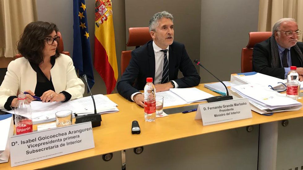 Las nuevas leyes de la DGT: ciudades a 30 km/h, más castigo por usar el móvil… Las nuevas leyes de la DGT: ciudades a 30 km/h, más castigo por usar el móvil…