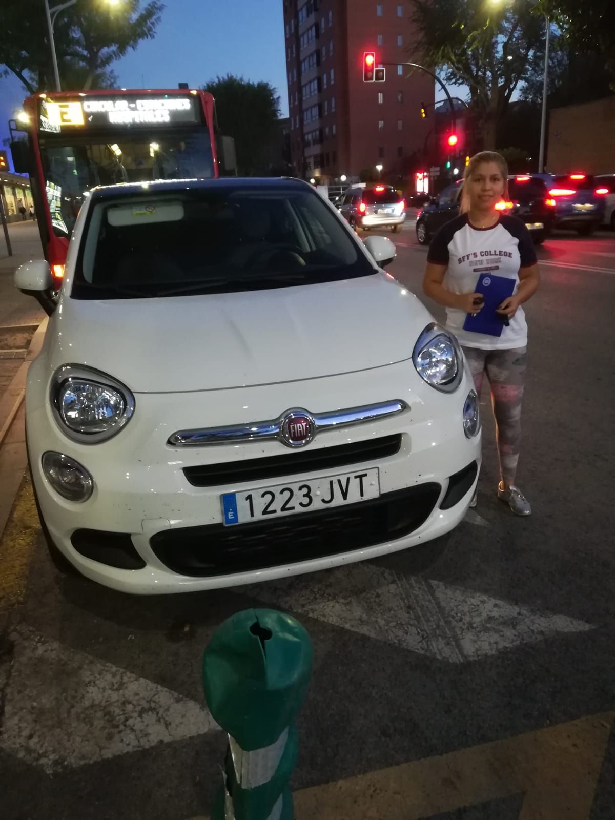 Milautomóviles entrega a Ana su Fiat 500 Milautomóviles entrega a Ana su Fiat 500