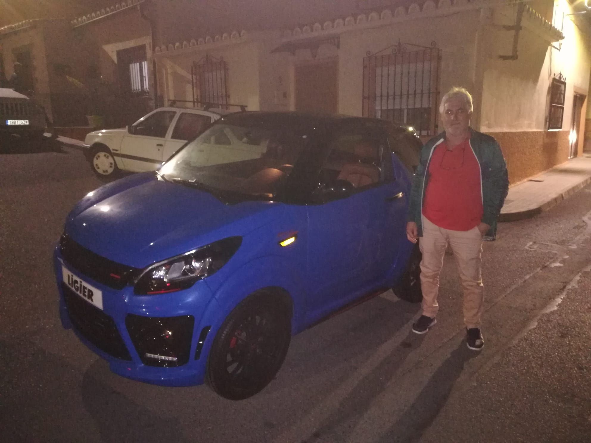 Milautomóviles entrega un Lieger JS50 a José Milautomóviles entrega un Lieger JS50 a José