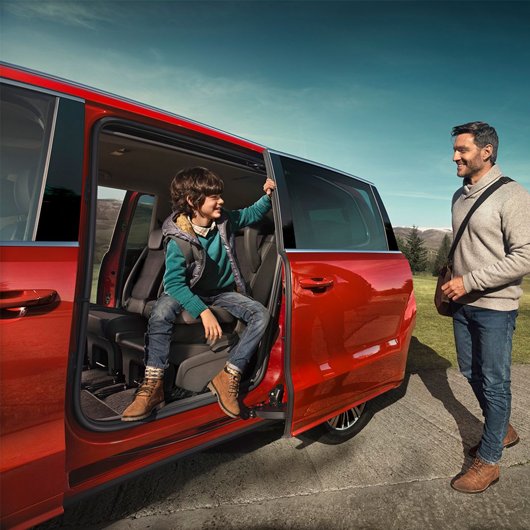 Oferta Noviembre: SEAT Alhambra 27.650 €* Oferta Noviembre: SEAT Alhambra 27.650 €*