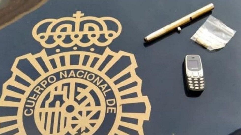 Detenido un conductor drogado, sin carné y con un bolígrafo-pistola cargado para disparar Detenido un conductor drogado, sin carné y con un bolígrafo-pistola cargado para disparar