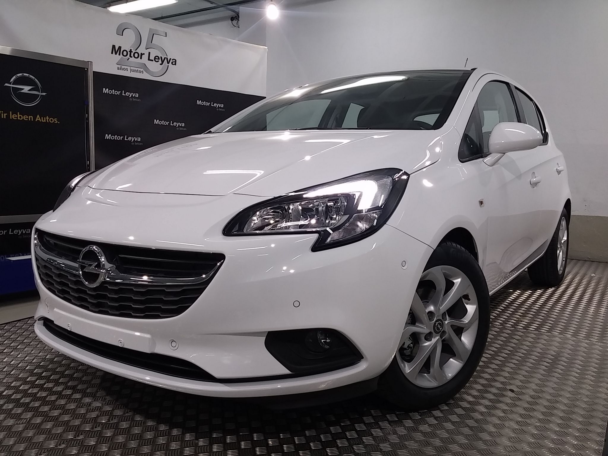 12.200€ Opel Corsa 120 aniversario 1.4 90cv km0 12.200€ Opel Corsa 120 aniversario 1.4 90cv km0