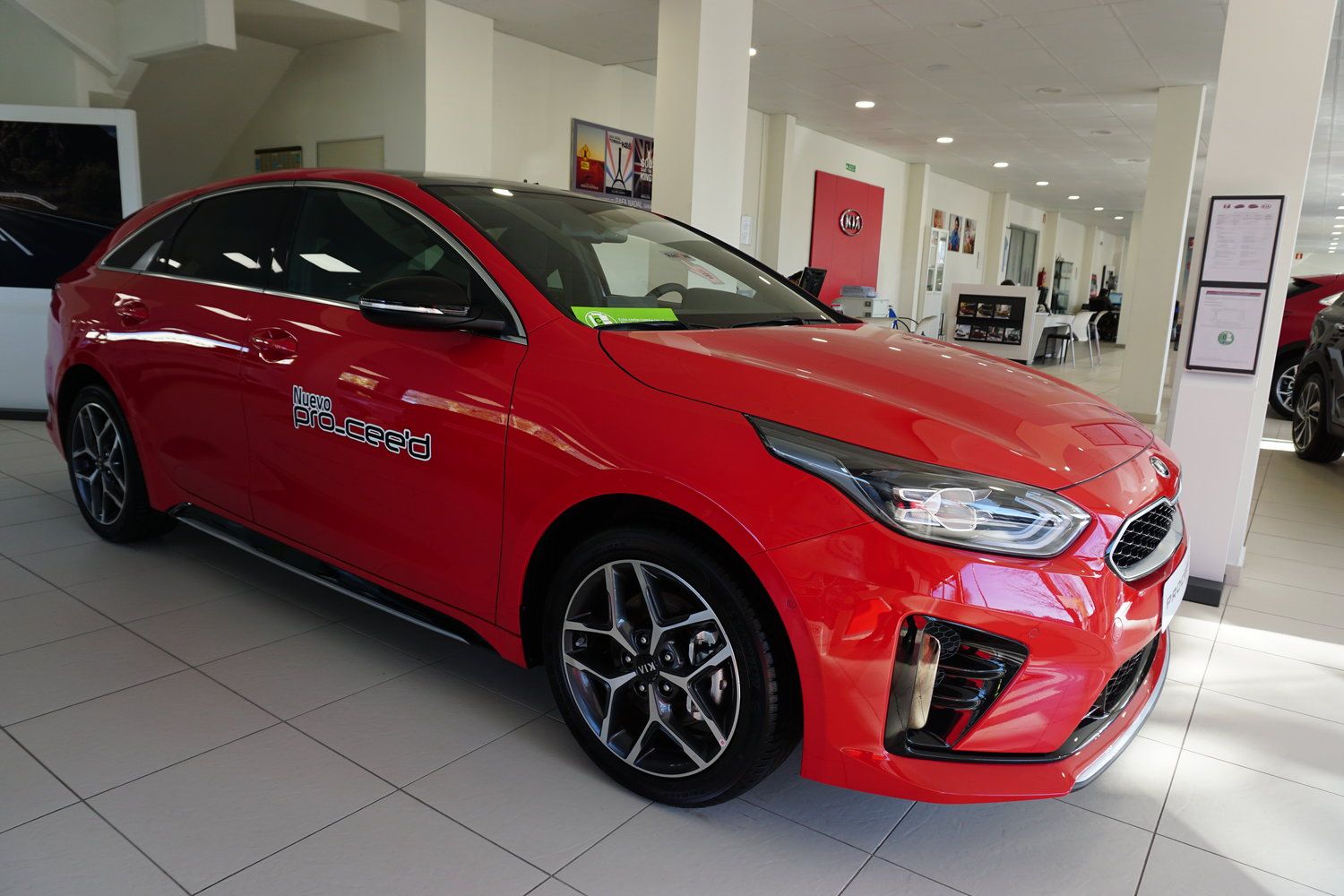 Proceed 1.0 T-GDi GT Line 120CV Eco-Dynamics 20.900€* Proceed 1.0 T-GDi GT Line 120CV Eco-Dynamics 20.900€*