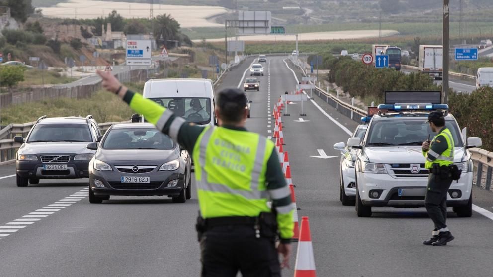 Deporte y paseos en la desescalada: se puede salir más, pero no con el coche Deporte y paseos en la desescalada: se puede salir más, pero no con el coche