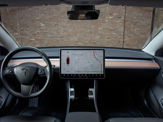 Acusan a Tesla de exponer los datos de sus dueños Acusan a Tesla de exponer los datos de sus dueños
