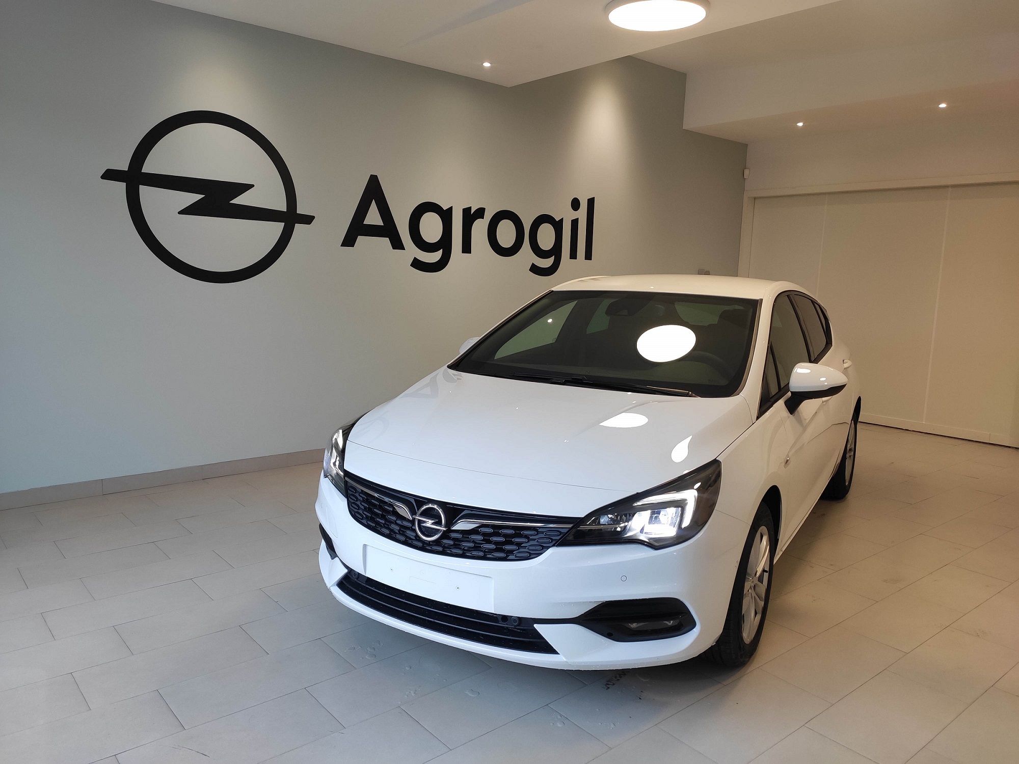 Nuevo Opel Astra GS LINE 1.5 Diesel 105cv de KM0. por 16300€* Nuevo Opel Astra GS LINE 1.5 Diesel 105cv de KM0. por 16300€*