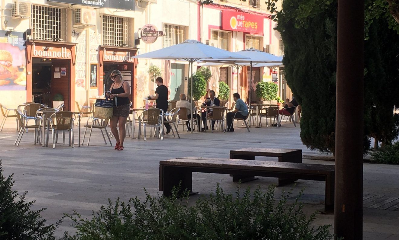 Lo que paga la Marina Alta por no pasar a la fase 2: del nuevo jaque a la hostelería a la incerteza social Lo que paga la Marina Alta por no pasar a la fase 2: del nuevo jaque a la hostelería a la incerteza social