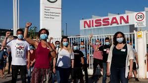 Nissan echa el cierre en España y deja sin trabajo a 3.000 empleados directos y 20.000 indirectos Nissan echa el cierre en España y deja sin trabajo a 3.000 empleados directos y 20.000 indirectos