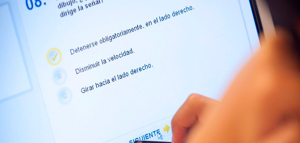 Cancelados hasta 180.000 exámenes teóricos y 268.000 prácticos del carné a causa del coronavirus Cancelados hasta 180.000 exámenes teóricos y 268.000 prácticos del carné a causa del coronavirus