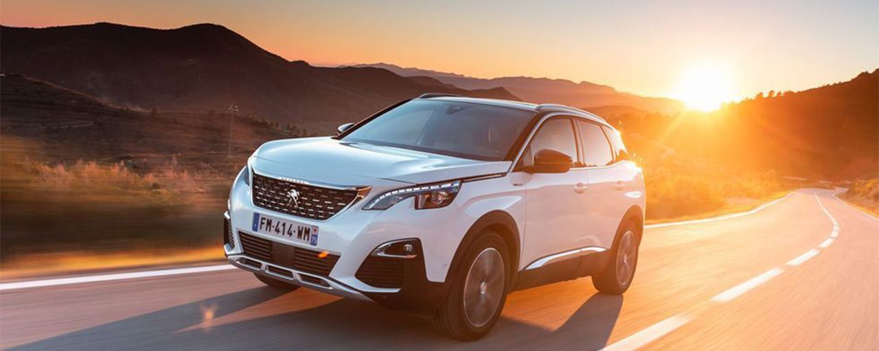 La variante híbrida enchufable del SUV compacto llega con tracción total - Peugeot 3008 Hybrid4 La variante híbrida enchufable del SUV compacto llega con tracción total - Peugeot 3008 Hybrid4