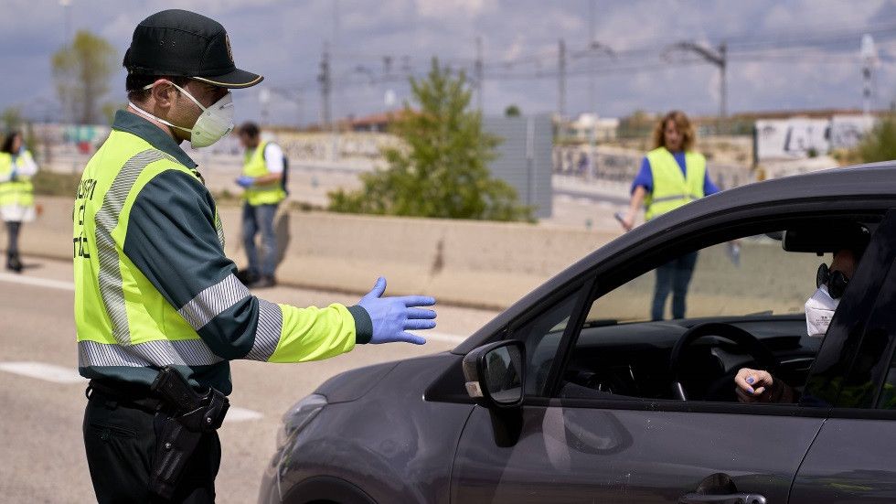 Estas son las nuevas multas que te pondrán si no llevas la mascarilla obligatoria este verano Estas son las nuevas multas que te pondrán si no llevas la mascarilla obligatoria este verano