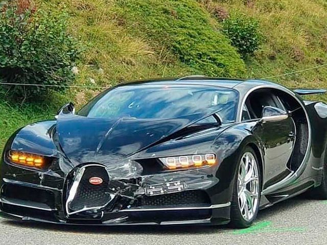 El accidente de coche más espectacular (y caro): un 911 GTS y un Bugatti Chiron, involucrados El accidente de coche más espectacular (y caro): un 911 GTS y un Bugatti Chiron, involucrados