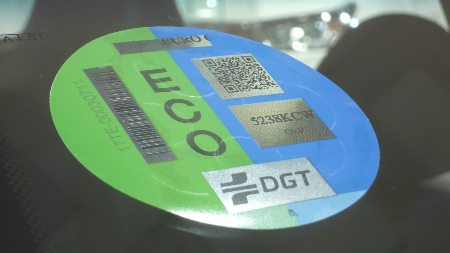 ¿Sabes que puedes comprar las etiquetas de la DGT por Internet? ¿Sabes que puedes comprar las etiquetas de la DGT por Internet?