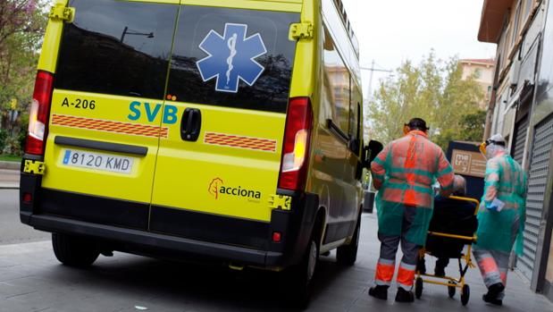 ¿Sabes cómo debes actuar cuando se acerca una ambulancia? ¿Sabes cómo debes actuar cuando se acerca una ambulancia?