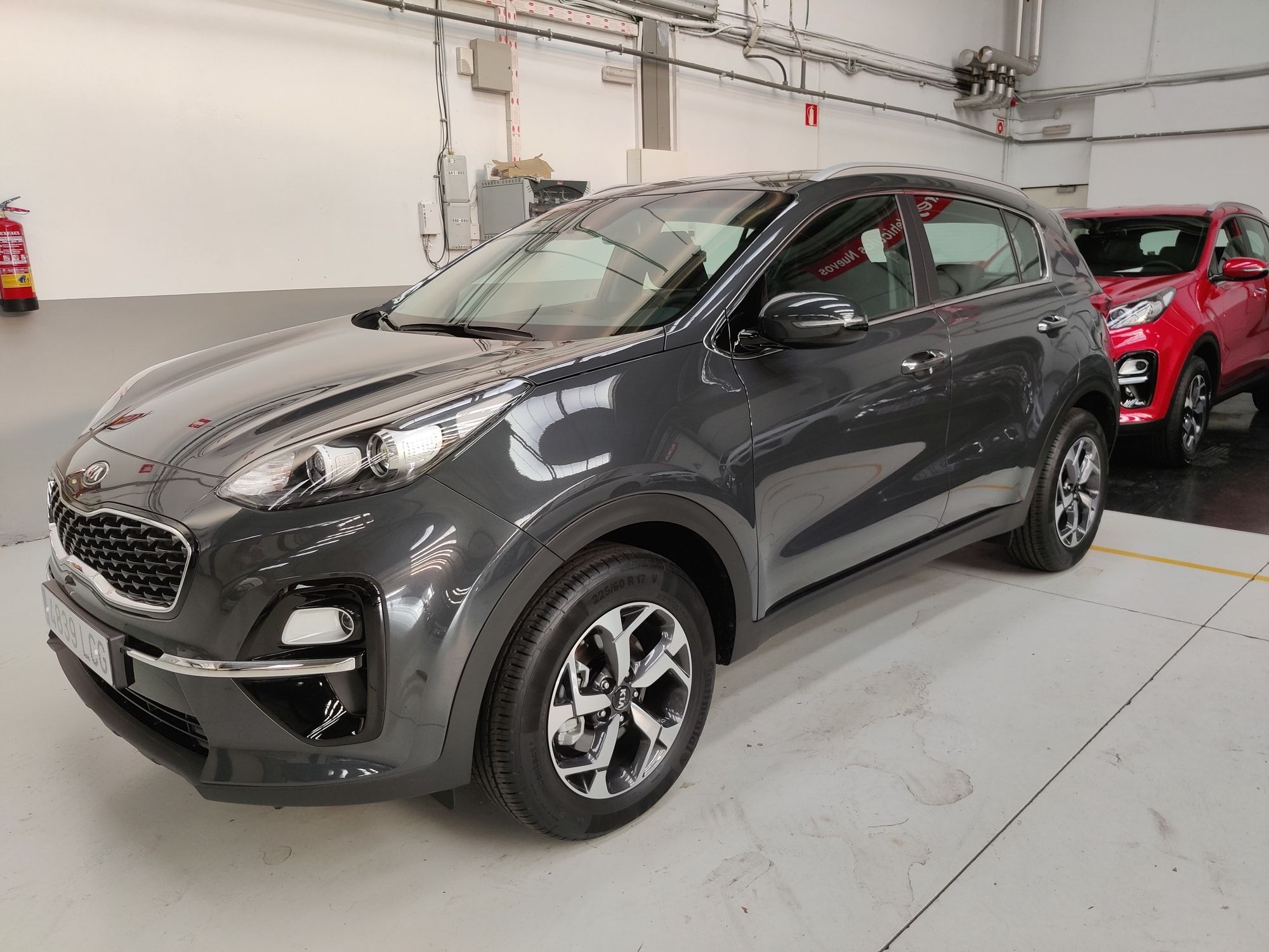 (VENDIDO) 18.300€ SPORTAGE KILOMETRO CERO 1.6 GDI 132CV DRIVE DARK PENTA METAL 18.300€* (VENDIDO) 18.300€ SPORTAGE KILOMETRO CERO 1.6 GDI 132CV DRIVE DARK PENTA METAL 18.300€*