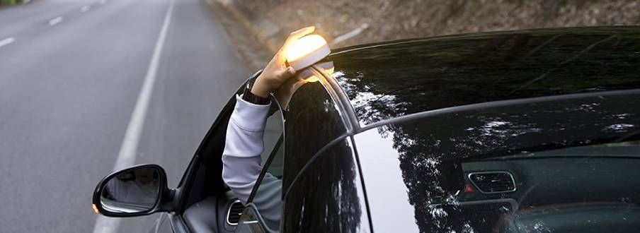 Ya puedes utilizar la luz de señalización V16. Ya puedes utilizar la luz de señalización V16.