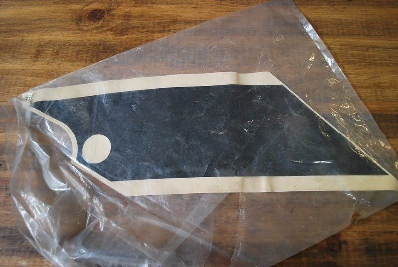 ADHESIVO CARENADO DERECHO KAWASAKI ZXR750 ADHESIVO CARENADO DERECHO KAWASAKI ZXR750
