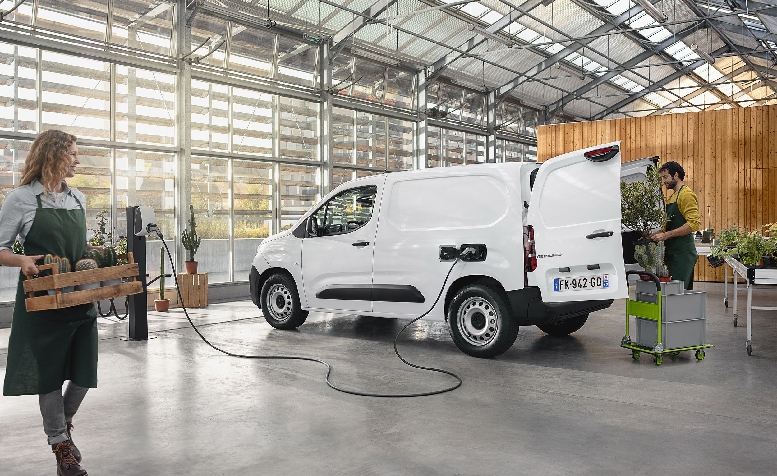 CITROËN Ë-BERLINGO VAN, LA CAPACIDAD Y LA MODULARIDAD RECONOCIDAS DEL BERLINGO VAN CON LA TRANQUILIDAD ELÉCTRICA CITROËN Ë-BERLINGO VAN, LA CAPACIDAD Y LA MODULARIDAD RECONOCIDAS DEL BERLINGO VAN CON LA TRANQUILIDAD ELÉCTRICA