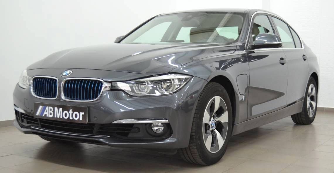 Llévate un BMW 330e Luxury híbrido enchufable Llévate un BMW 330e Luxury híbrido enchufable
