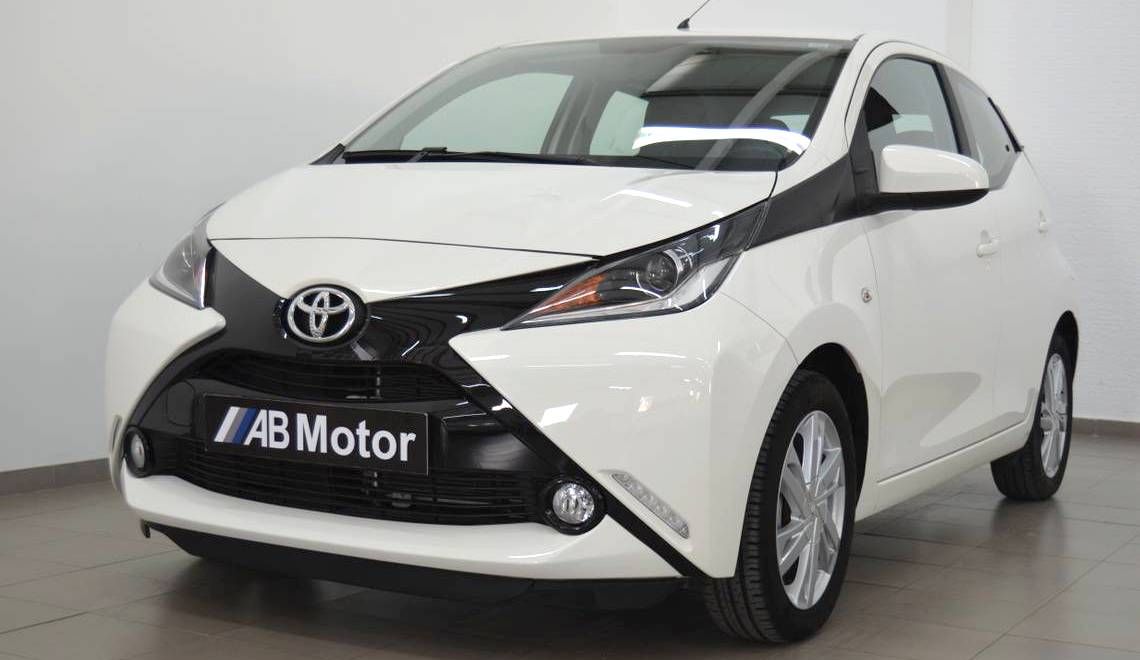 ¿Necesitas un utilitario para el día a día? Re-estrena un Toyota Aygo ¿Necesitas un utilitario para el día a día? Re-estrena un Toyota Aygo