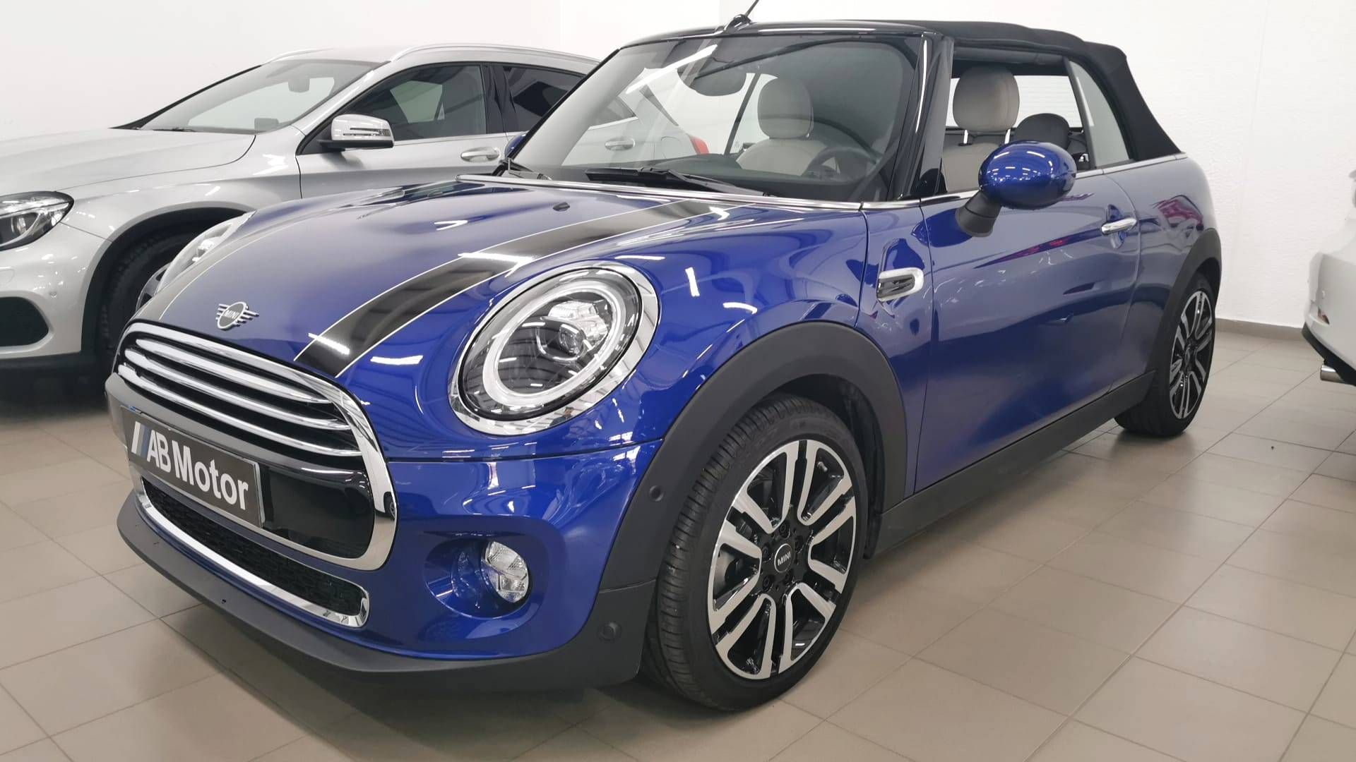 ¡Adelántate al verano y llévate un Mini cabrio super equipado! ¡Adelántate al verano y llévate un Mini cabrio super equipado!