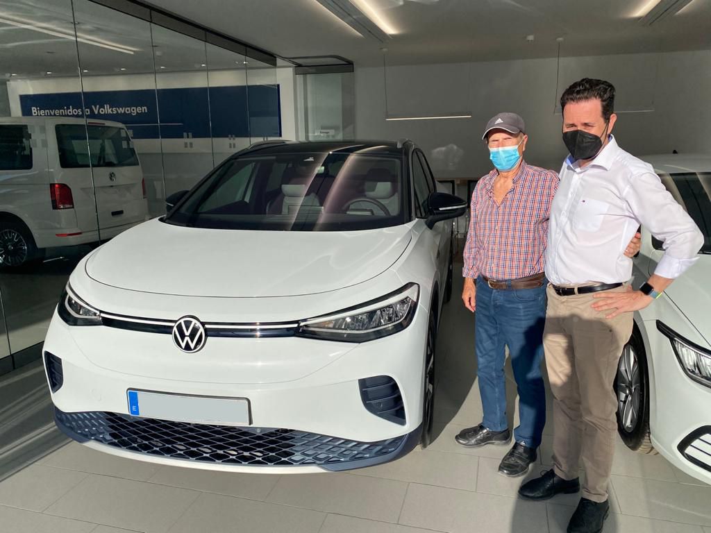 Entrega Volkswagen ID.4 a Antonio Entrega Volkswagen ID.4 a Antonio